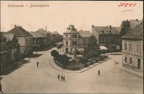 Ansichtskarte Elsterwerda Wikow Denkmalplatz mit Kaufhaus 1918