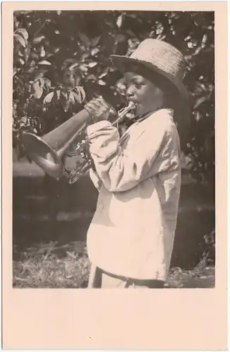 Ansichtskarte  Eintüchtiger Bläser unserer christlichen Dschaggajugend 1930 