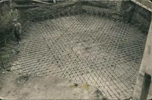 Foto  Baustelle - Fundament - Guss - Bewährung 1955 Privatfoto 