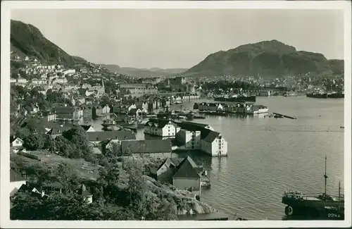 Postcard Bergen Bergen Blick auf die Stadt - Häuser im Meer 1929