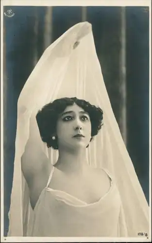  Menschen / Soziales Leben - Erotik (Nackt - Nude) - Junge Frau 1909 