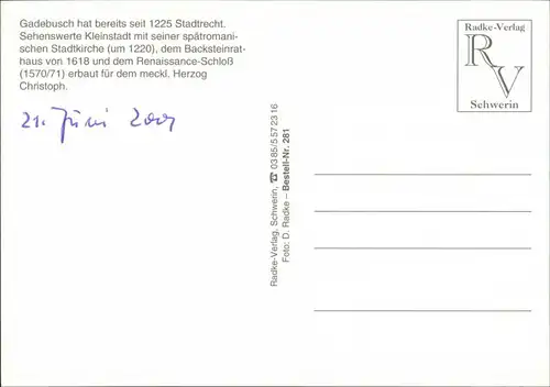 Ansichtskarte Gadebusch Stadtkirche mit Teich, Backsteinrathaus 2000