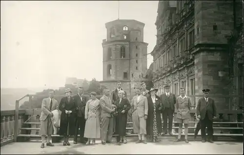 Foto Heidelberg Reisegruppe Heidelberger Schloss 1935 Privatfoto