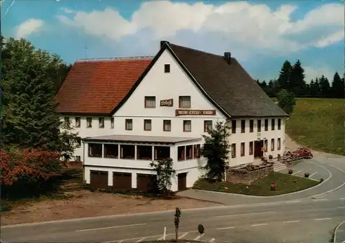 Schönwald im Schwarzwald Gasthof u. Pension Zum   VW Käfer auf Parkplatz 1980