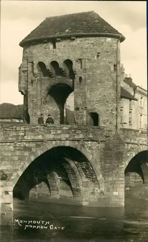 Postcard Monmouth (Wales) Privatfoto AK Monnow Gate 1932 Privatfoto 