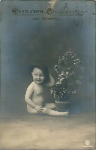 Ansichtskarte  Fotokunst - Geburtstag - kleiner Junge vor Topfpflanze 1908
