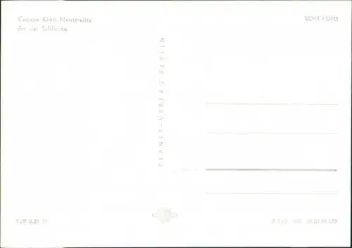 Canow-Wustrow (Mecklenburgische Seenplatte) Schiff an der Schleuse 1975