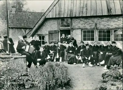 Postkaart Ootmarsum Boerendansers/Bauerntänzer mit Akkordeon 1969