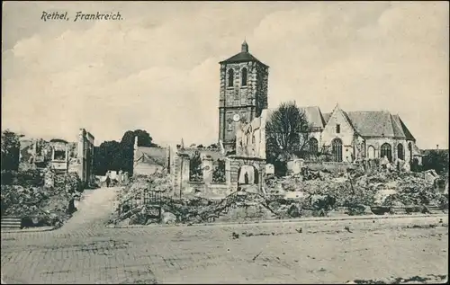 Rethel Rethel Zerstörte Gebäude a.d. Kirche, Frankreich, World War I. 1916