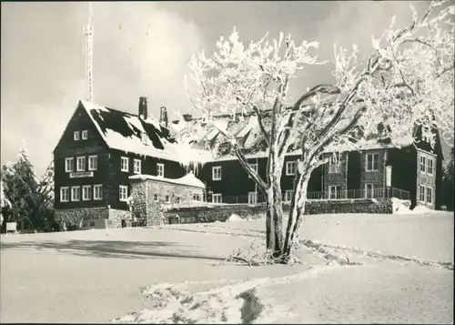Ansichtskarte Klingenthal Jugendherberge "Klement Gottwald" im Schnee 1974