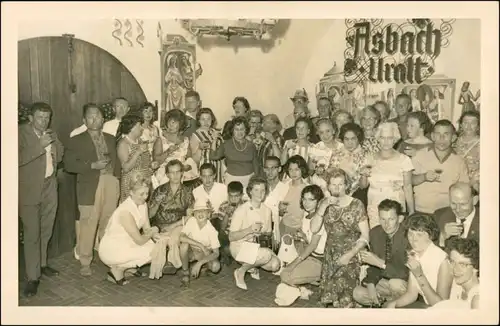 Assmannshausen am Rhein-Rüdesheim (Rhein) Gruppenfoto in der Weinbrennerei 1934