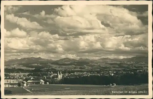 Kempten (Allgäu) Gesamtansicht des Ortes, Wolken-verhangene Ansicht 1938