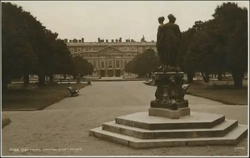 Postcard London Park View/Hampton Court Palace 1927