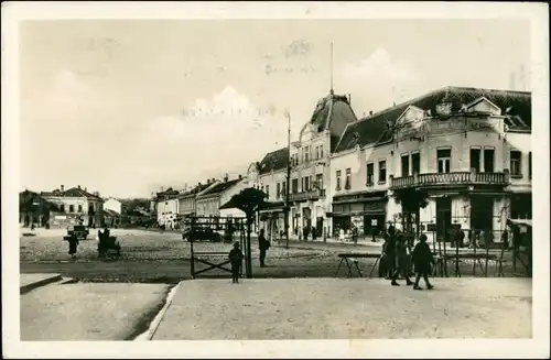 Postcard Lewenz Levice Námestie/Platz mit Ständen 1980