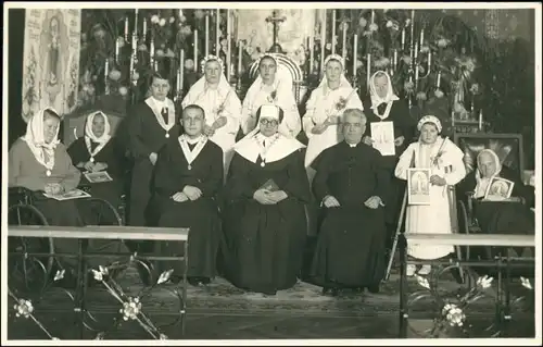 Foto  Religion/Kirche - Kloster, Nonnen und Priester 1939 Privatfoto