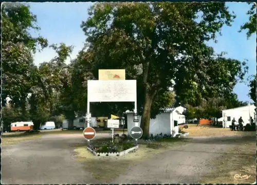 Yvré-l’Évêque Yvré-l’Évêque L'entrée du camping/Campingplatz 1960