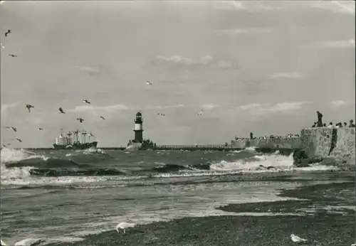 Warnemünde-Rostock Rostock (Warnemünde), Ostsee mit Mole und Leuchtturm 1985