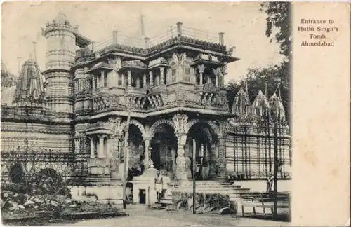 Ahmedabad Ahmdābād (अहमदाबाद) Eingang zu Huthi Singh´s Tomb
