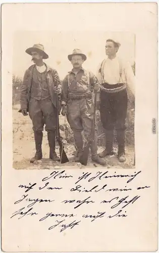  3 Männer mit Munitonsgürtel und Gewehr - Redneck USA 1918 Privatfoto 