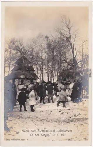 Ternopil  Тернопіль  Nach dem Gottesdienst Jordansfest an der Strypa 1916