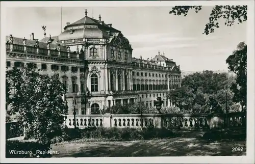 Ansichtskarte Würzburg Residenzschloß, Residenz, Ansicht vom Park 1930