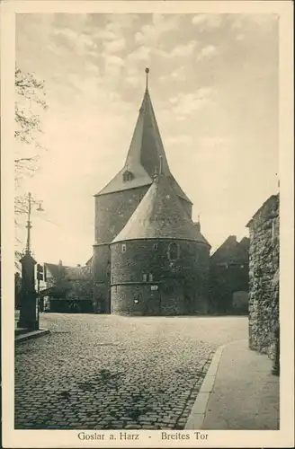 Goslar Strassen Partie mit Kopfsteinpflaster, Breites Tor, Torturm 1910
