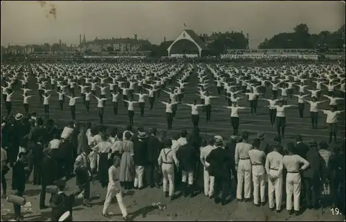 Ansichtskarte Leipzig Arbeiter- Turnfest Stadion 7000 Turner 1922