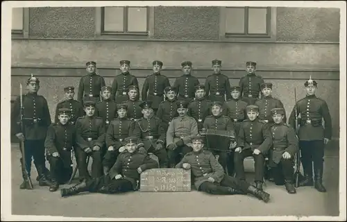 Ansichtskarte Bautzen Budyšin Kaserne Soldaten 11. Korp.I-R. 103 1915