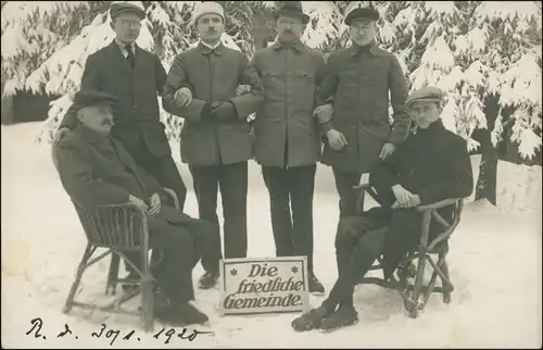 Reichenbach (Vogtland) Die friedliche Gemeinde - Männer im Schnee 1920