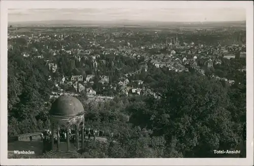 Ansichtskarte Wiesbaden Totalansicht auf die Weltkurstadt, Nero-Tempel 1940