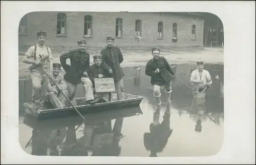 Privatfotokarte - Scherzkarte Soldaten - nach der Heimat 1915 Privatfoto