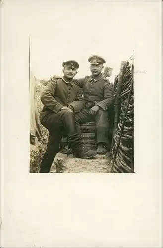 Ansichtskarte  Soldaten im Schützengraben - WK1 Militär 1916