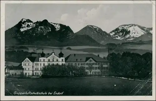 Ansichtskarte Bad Endorf Gruppenluftschutzschule b Rosenheim 1938