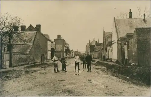 Ansichtskarte  Straße Soldaten Rekrutendepot 22. Reserve Division 1916