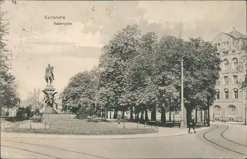 Ansichtskarte Karlsruhe Strassen Partie Kaiserplatz mit Denkmal 1913