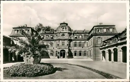 Ansichtskarte Offenbach (Main) Büsing-Schloss / Neues Rathaus mit Park 1955
