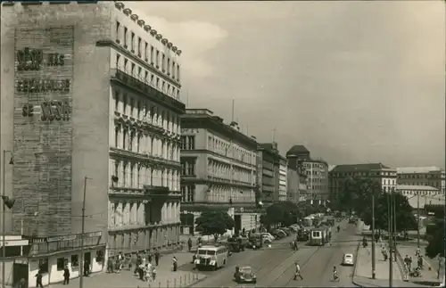 Brünn Brno Strassen Partie mit Straßenbahn, Bus, Autos, Bürogebäude 1950