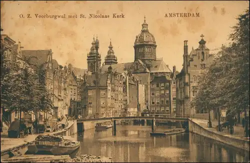Postkaart Amsterdam Amsterdam OZ Voorburgwal Nicolaas Kerk 1914