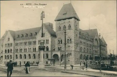 CPA Metz Neue Hauptpost Post Gebäude Strassen Partie 1914