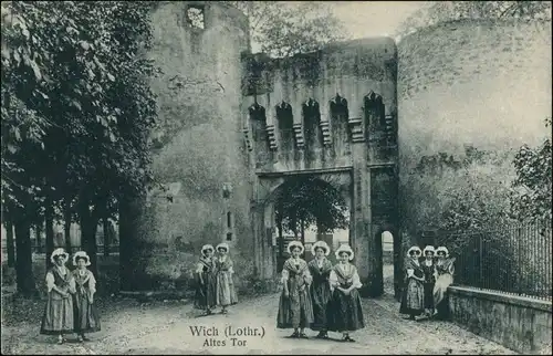 Wich Lothringen Vic-sur-Seille Partie vor dem Alten Tor Frauen 1912