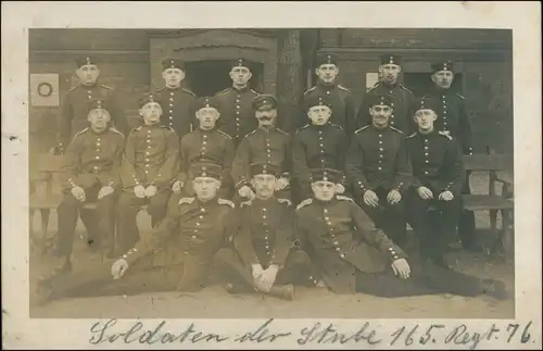 Foto Hamburg Soldaten vor der Stube 165. Regt 76 1914 Privatfoto