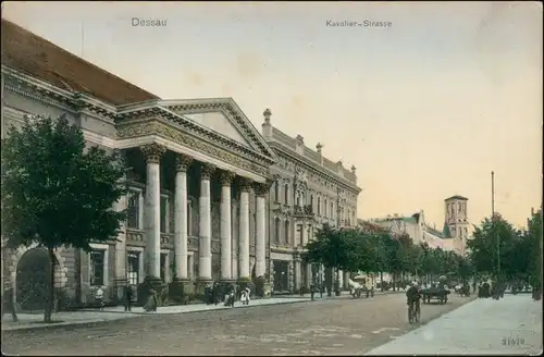 Ansichtskarte Dessau-Dessau-Roßlau Kavalierstraße, belebt 1908