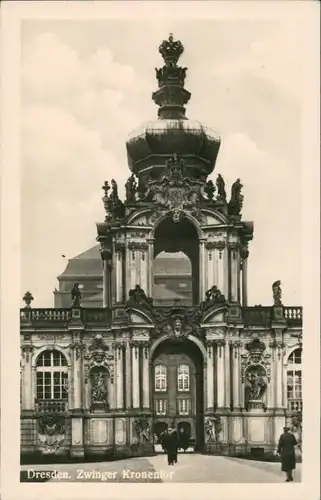 Innere Altstadt-Dresden Dresdner Zwinger Personen am Kronentor DDR Postkarte 1953