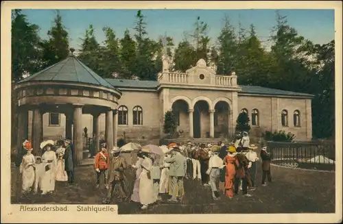 Ansichtskarte Bad Alexandersbad Stahlquelle - schöne Kleider 1907