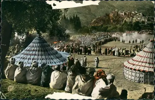 Beduinen Types La Fantasia au cours du Grand Moussem (Afrika) 1960