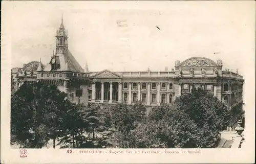 Toulouse FAÇADE EST DU CAPITOLE DONJON ET SQUARE/Kapital Gebäude Bauwerk  1935