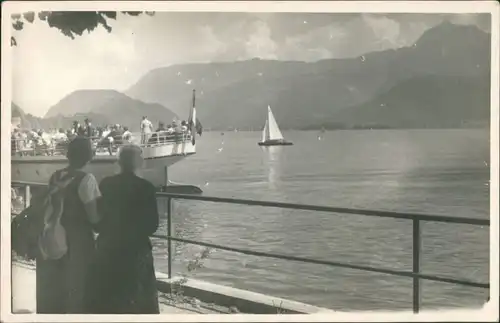 St. Gilgen  St. Wolfgang  Abfahrendes Schiff u. Personen 1955 Privatfoto