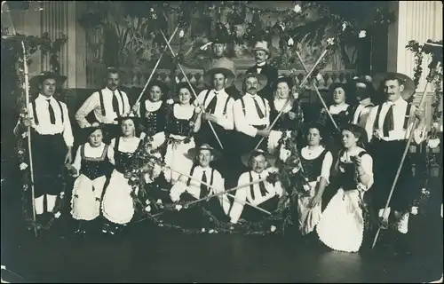 Reinsberg (Sachsen) Trachten, Innen - Rittergut Oberreinsberg 1914 Privatfoto