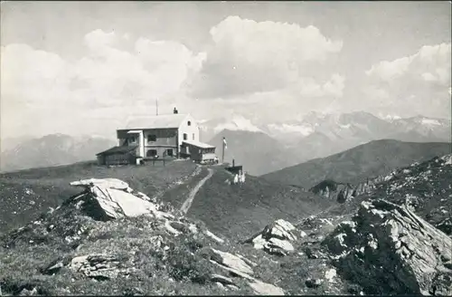 Gschnitz Naturfreundehaus am Padasterjoch in den Stubaier Alpen 1960