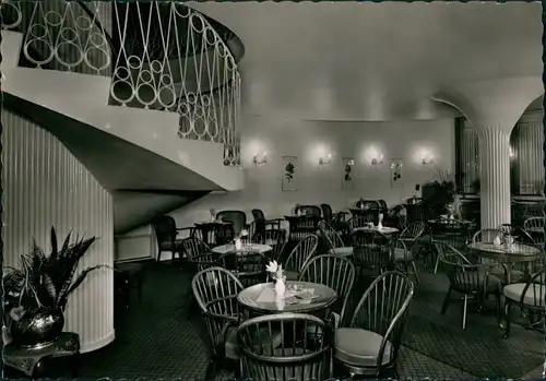 Essen (Ruhr) Theater-Café, Kettwiger Str. 9, Innenansicht, Tische 1956